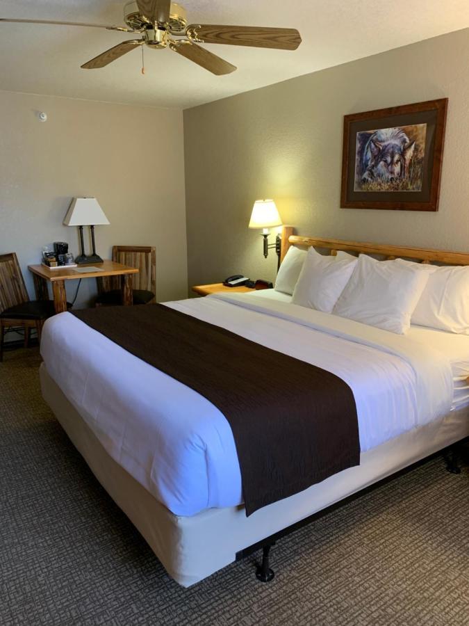 The Antler - Hotel