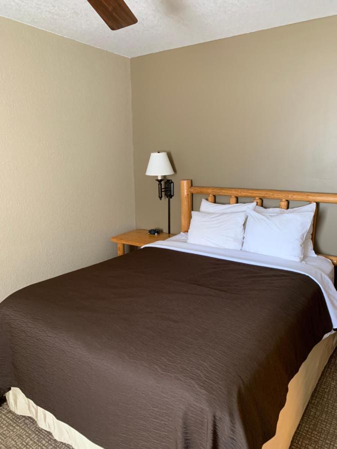 Hotel The Antler -